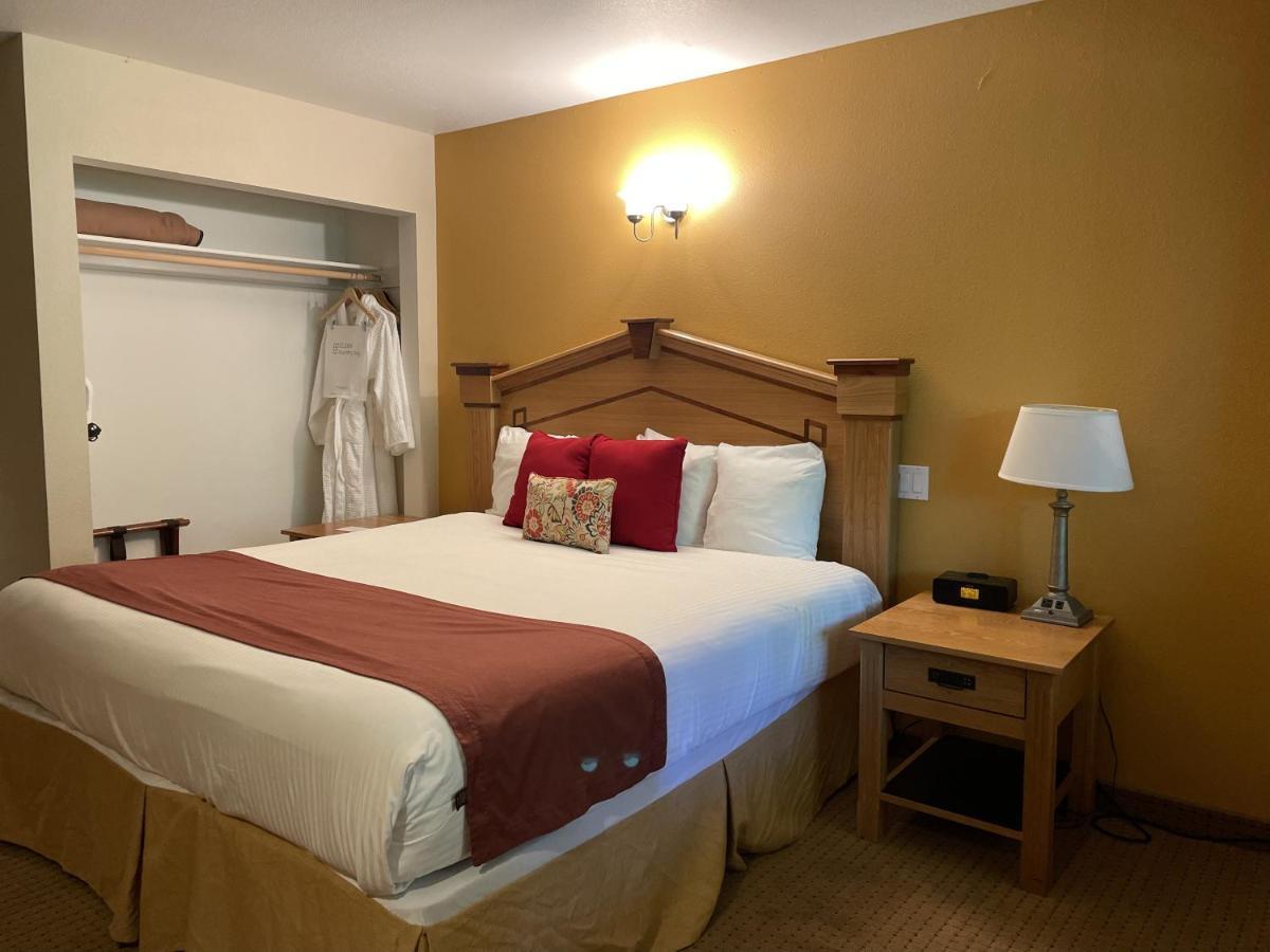 Carson Hot Springs Resort & Spa Room photo